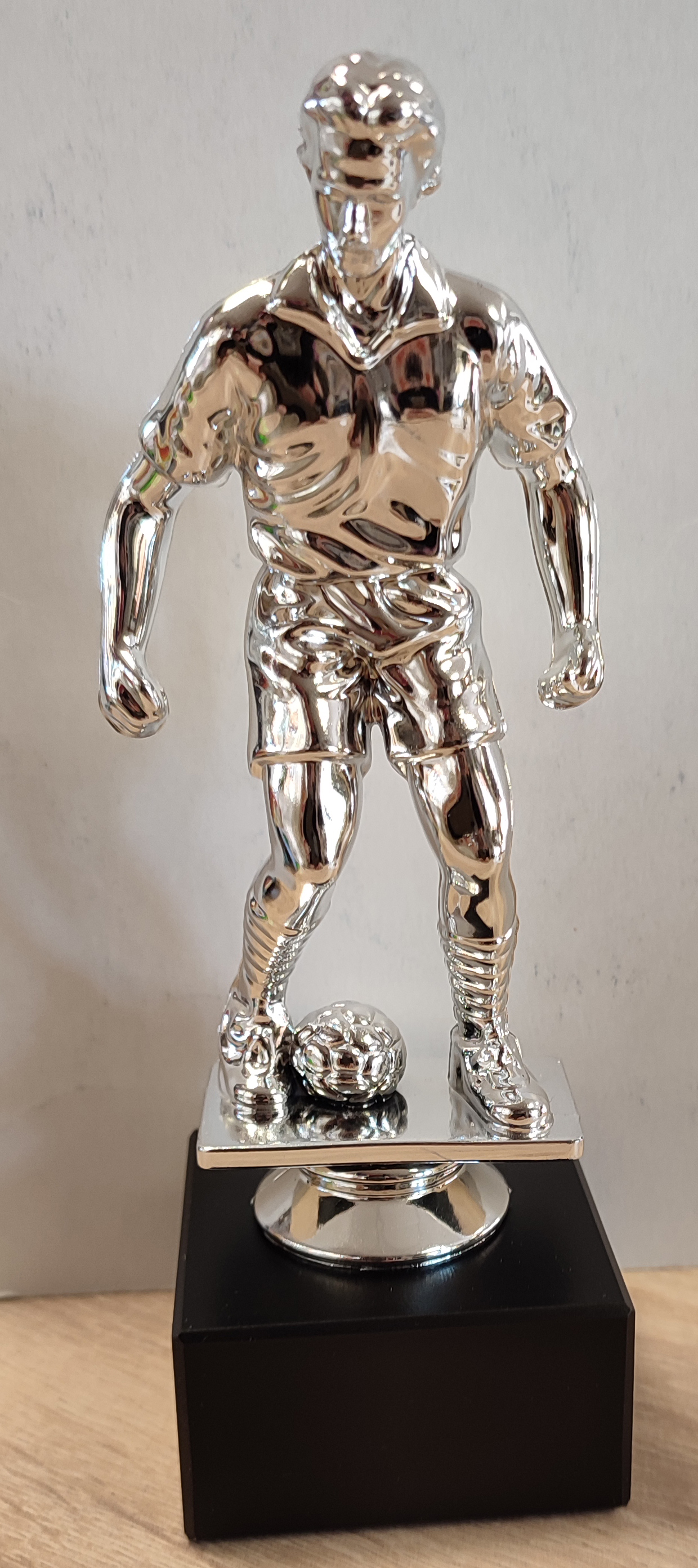 Trofej FUTBALISTA 17cm