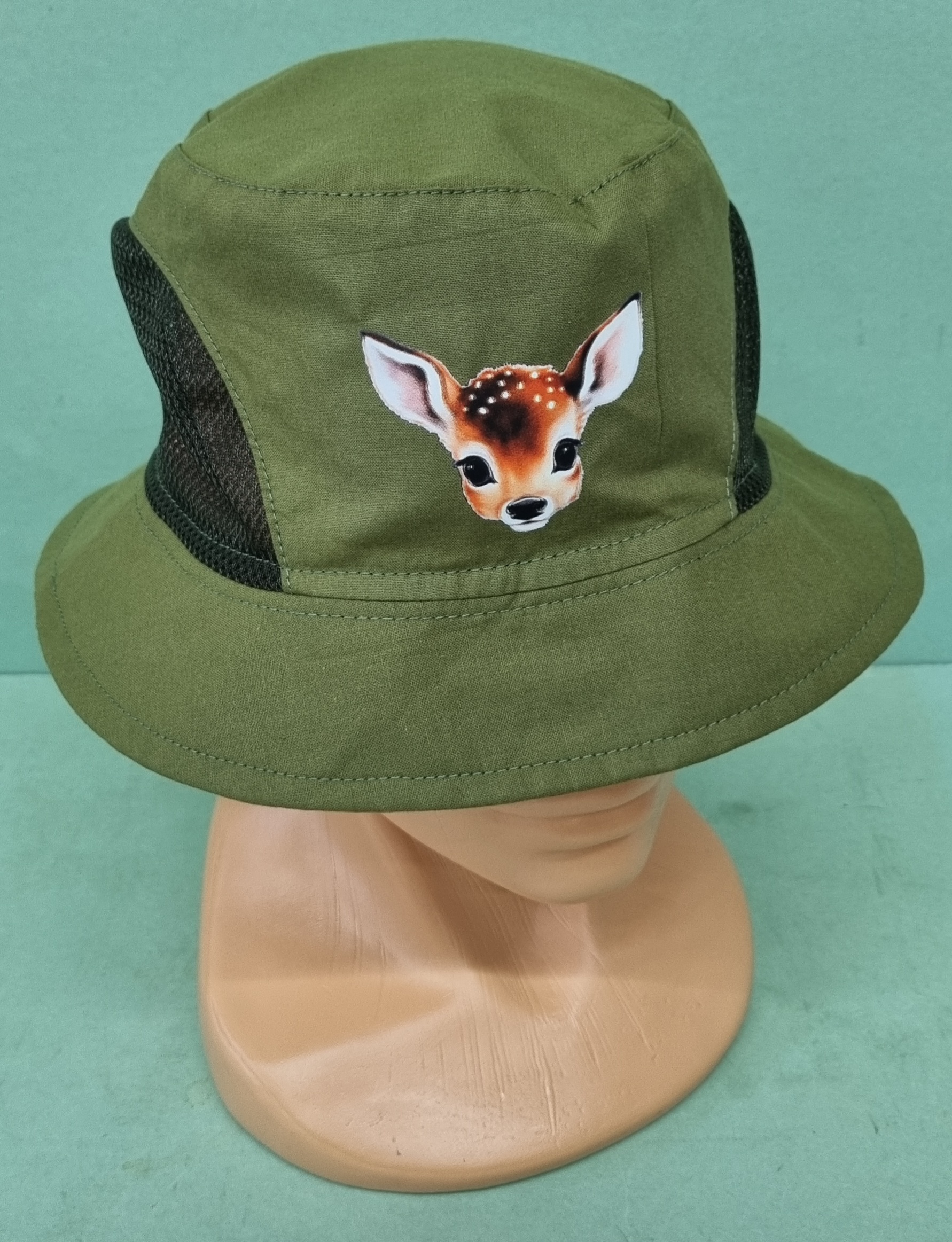 Detský letný klobúk s motívom Bambi
