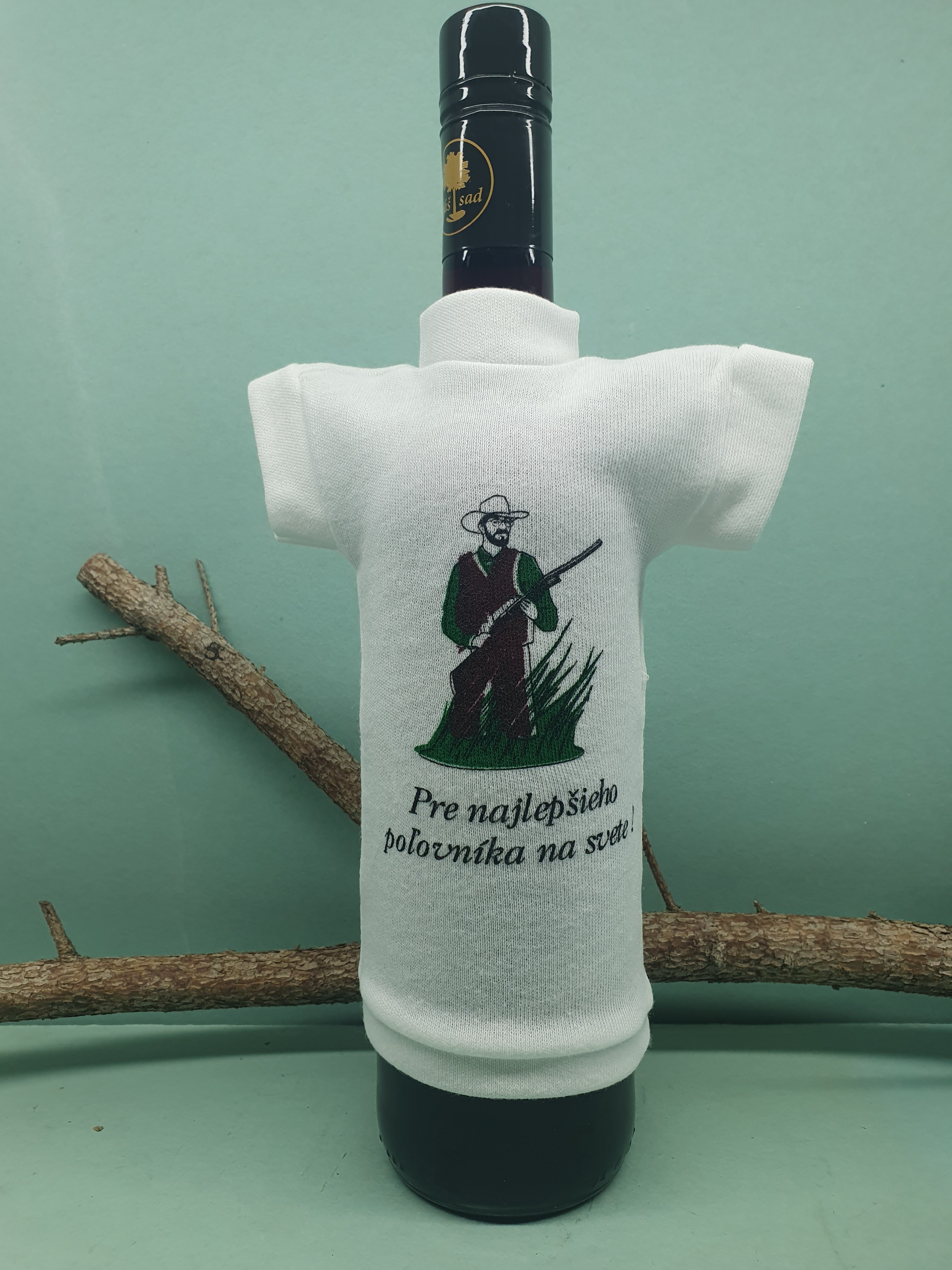 Ozdobné tričko na fľašu Poľovník