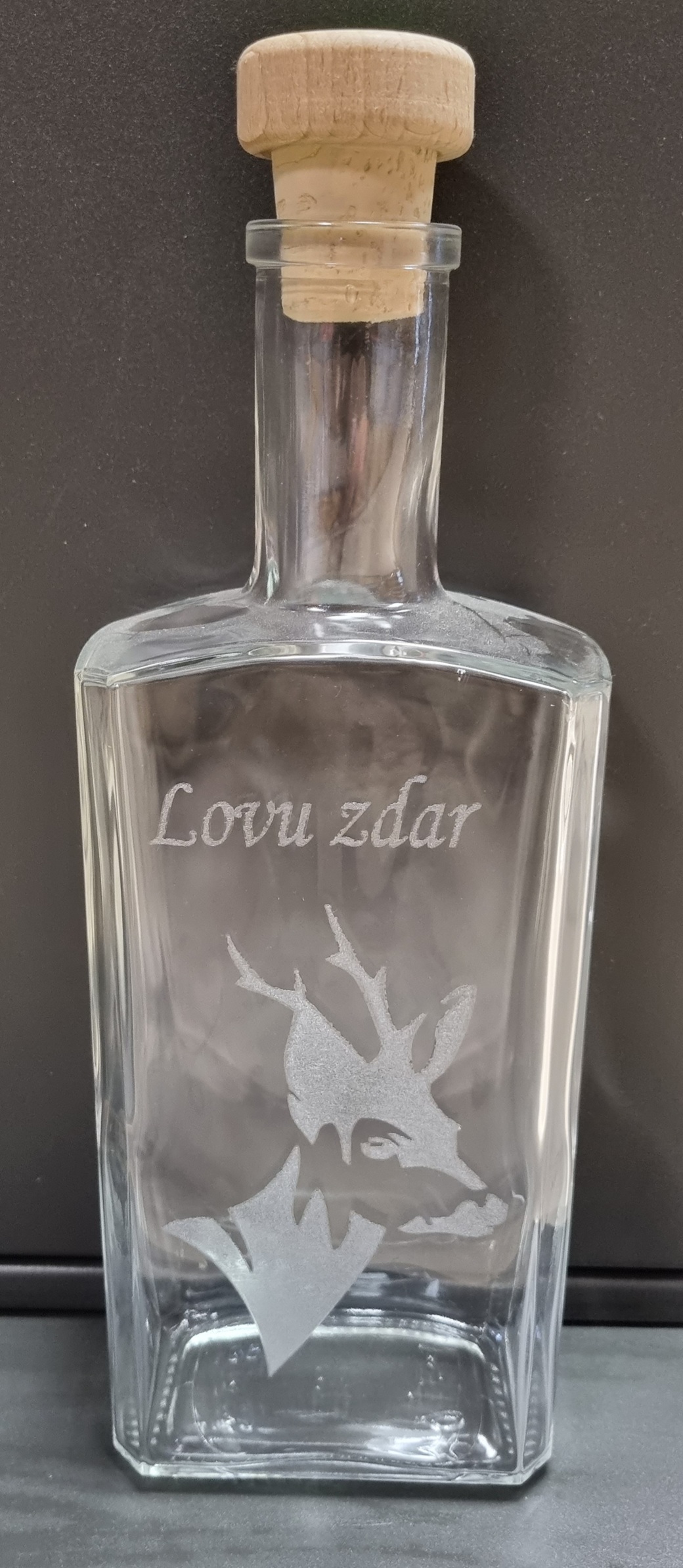 Darčeková fľaša Lovu Zdar Srnec 1000ml